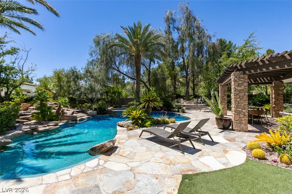 21 Olympia Hills Circle Las Vegas, NV 89141