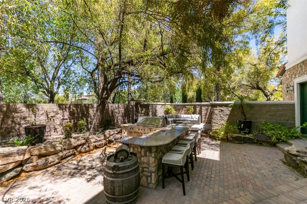 21 Olympia Hills Circle Las Vegas, NV 89141