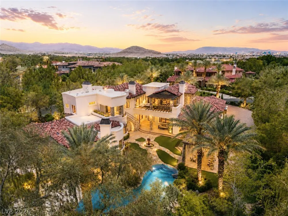 21 Olympia Hills Circle Las Vegas, NV 89141