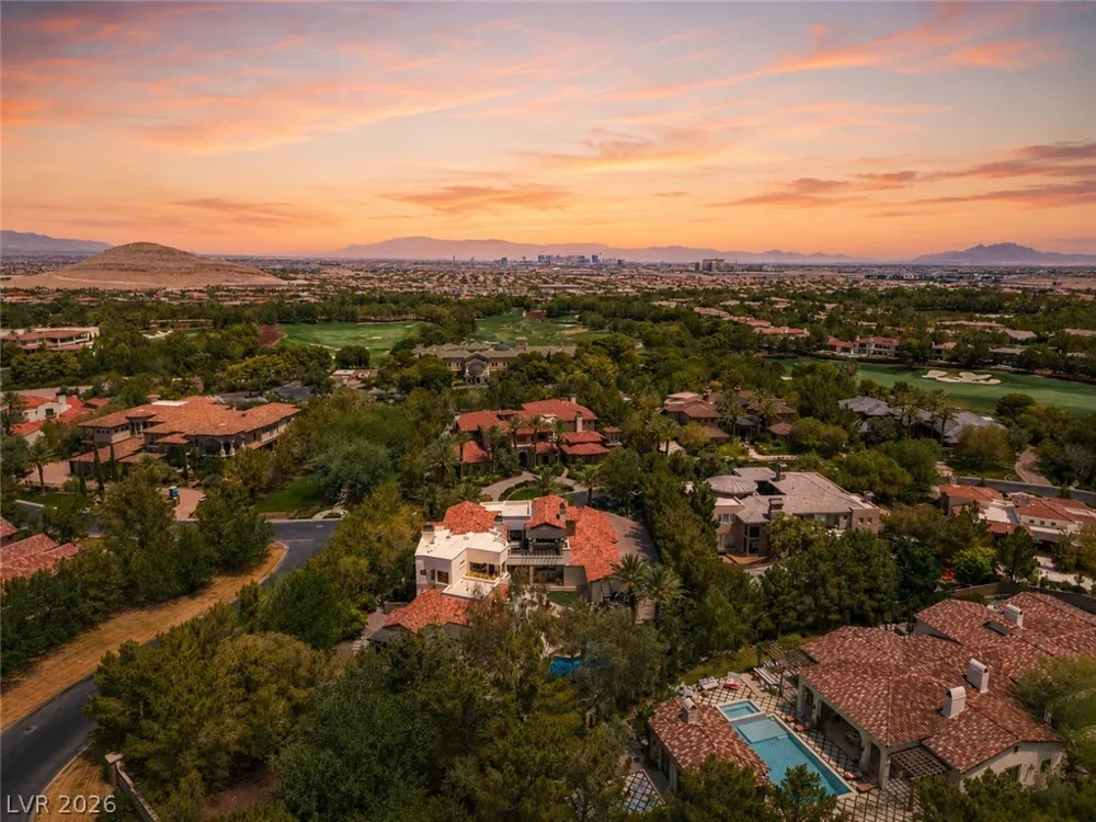 21 Olympia Hills Circle Las Vegas, NV 89141