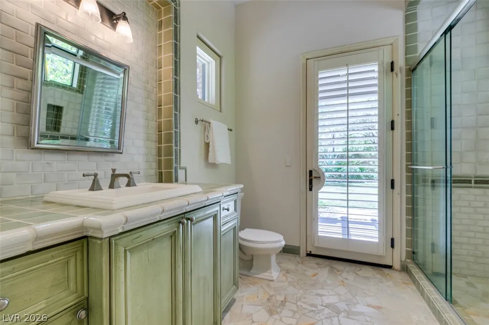 21 Olympia Hills Circle Las Vegas, NV 89141