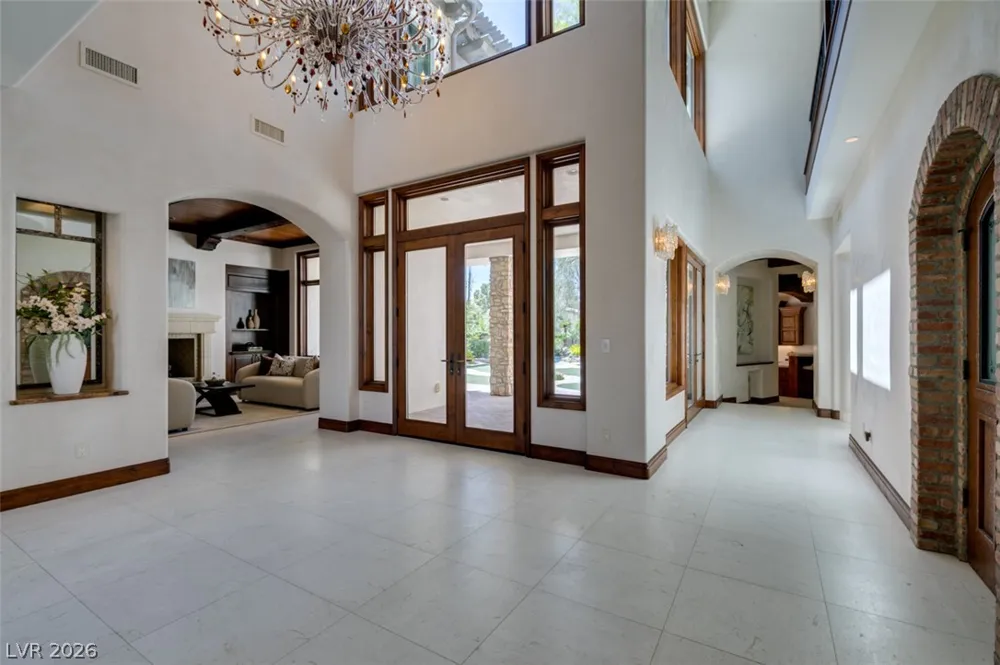 21 Olympia Hills Circle Las Vegas, NV 89141