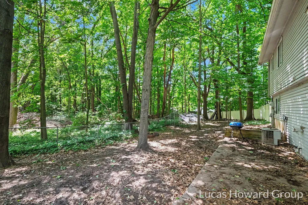 8750 Narnia Trail NE Cannon Township, MI 49341