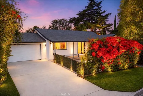 6759 Golden West