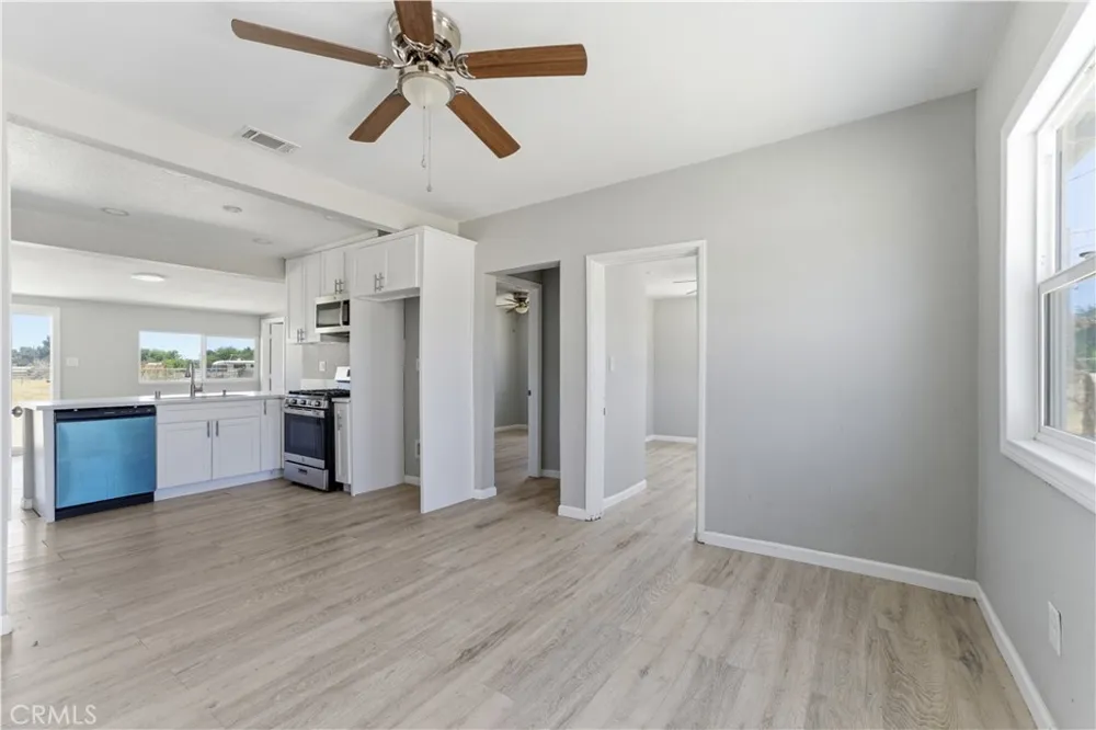 10505 E Ave S6 Littlerock, CA 93543