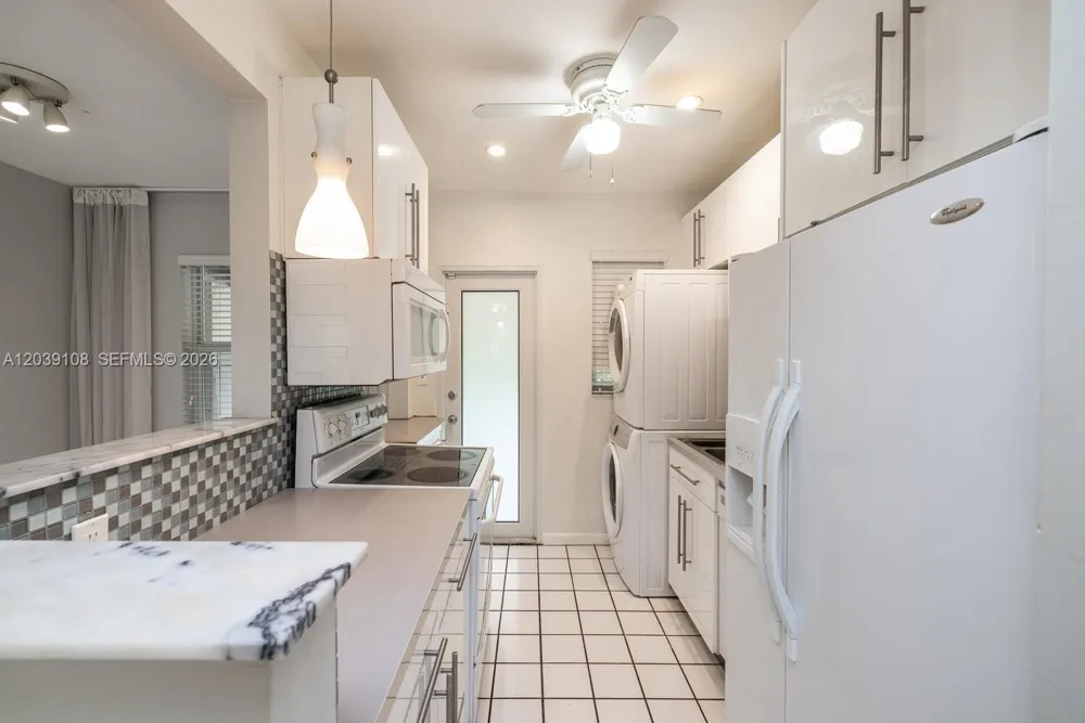 1029 NE 113 St #South Biscayne Park, FL 33161