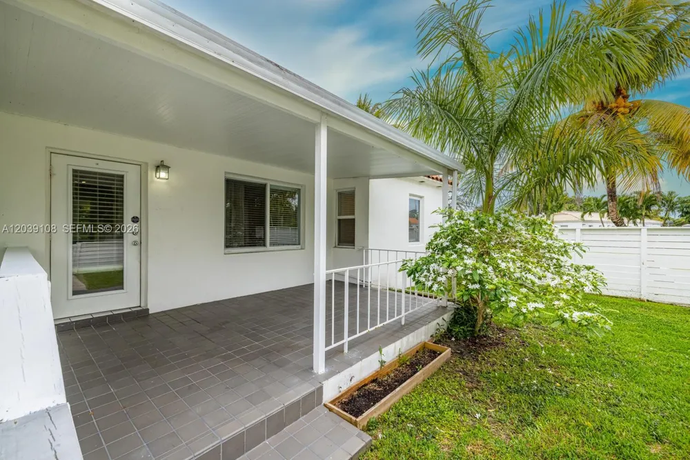 1029 NE 113 St #South Biscayne Park, FL 33161
