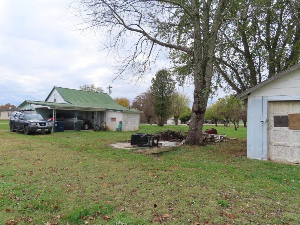 1263 Union Camp Rd Lafayette, TN 37083