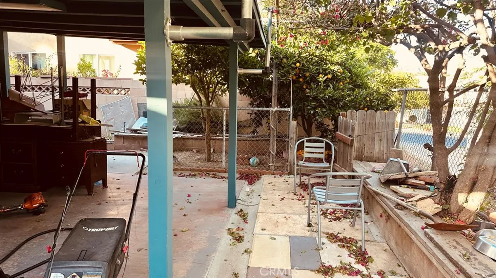 11666 Remington Sylmar, CA 91342