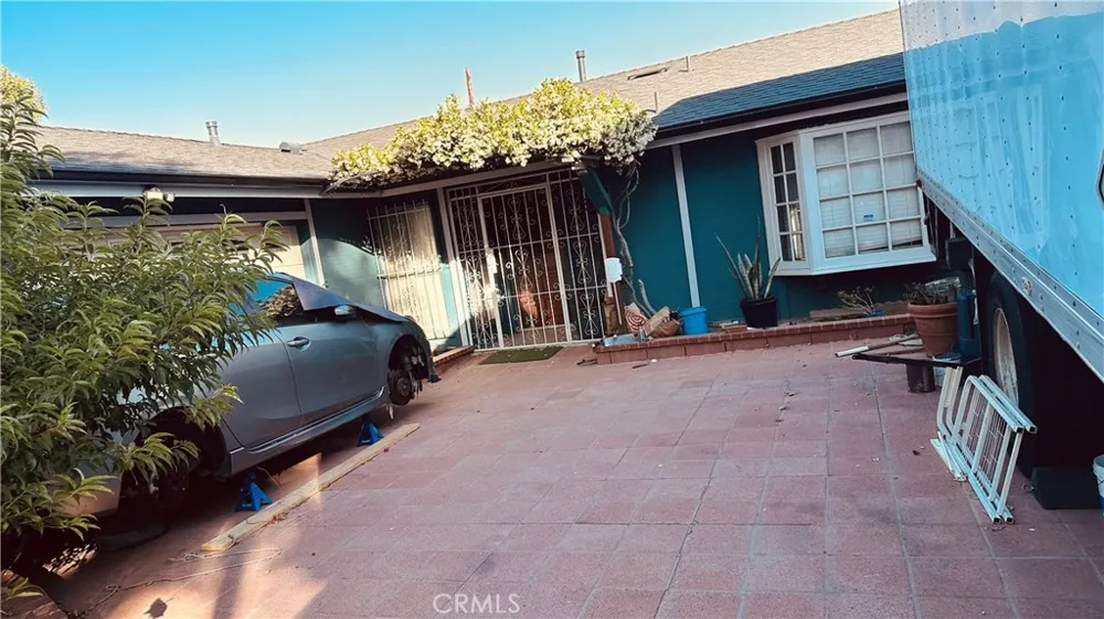 11666 Remington Sylmar, CA 91342