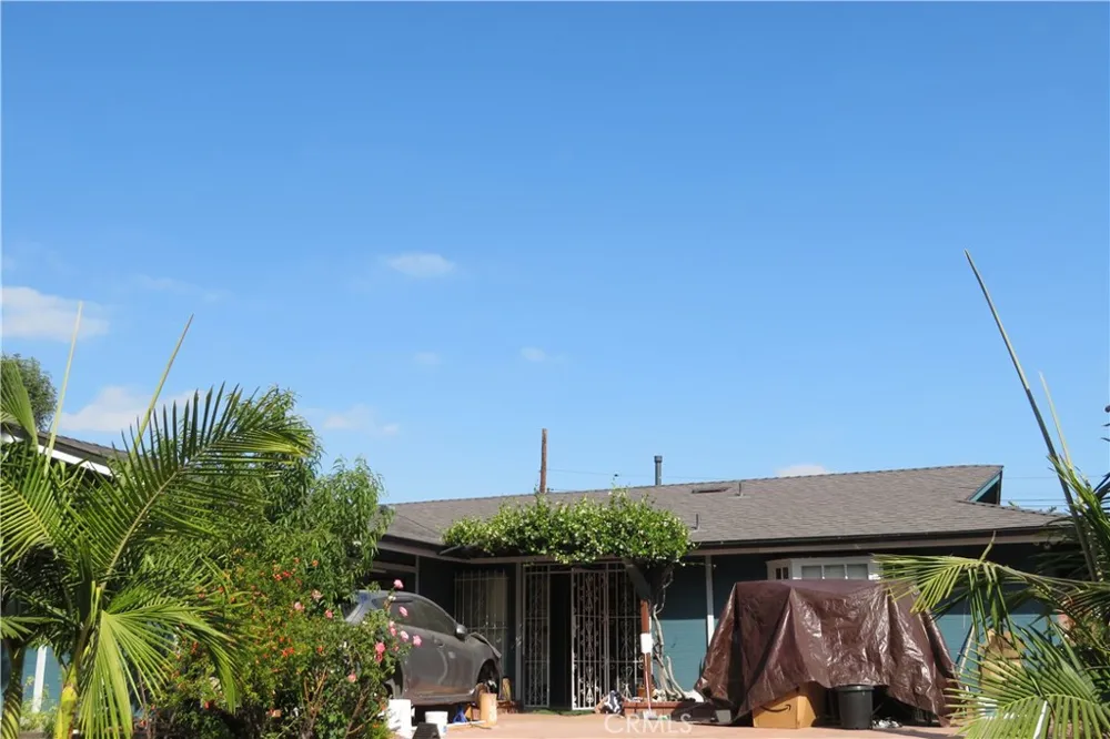 11666 Remington Sylmar, CA 91342