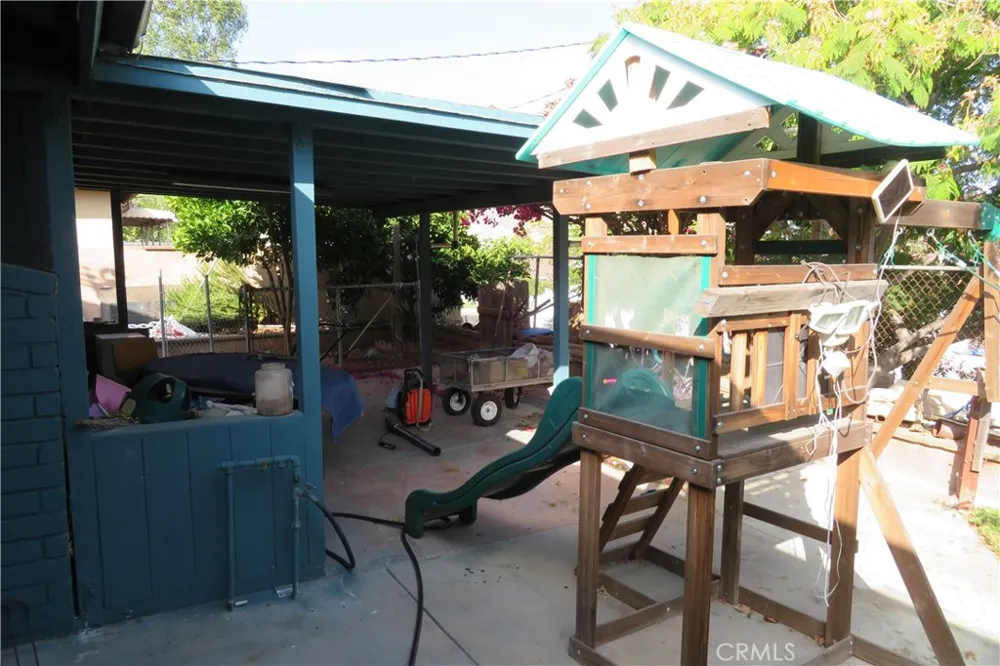 11666 Remington Sylmar, CA 91342
