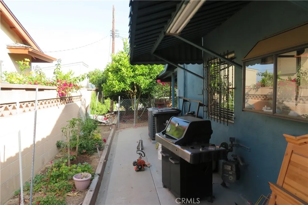 11666 Remington Sylmar, CA 91342