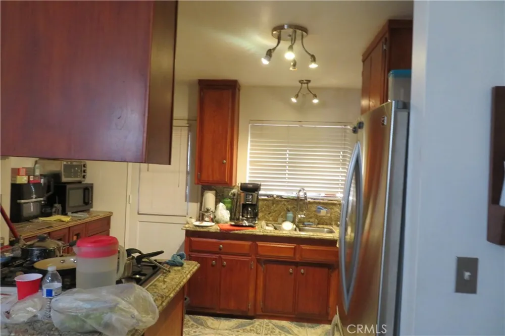 11666 Remington Sylmar, CA 91342