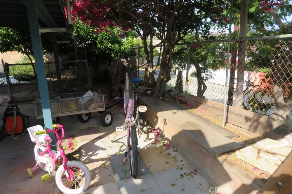 11666 Remington Sylmar, CA 91342