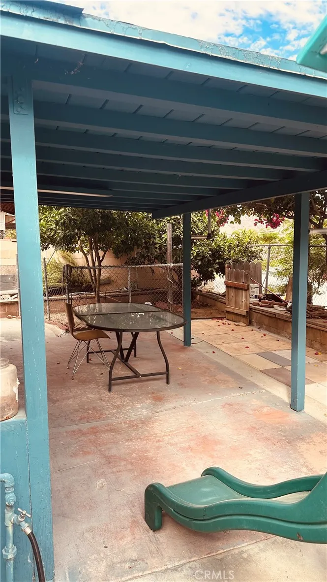 11666 Remington Sylmar, CA 91342