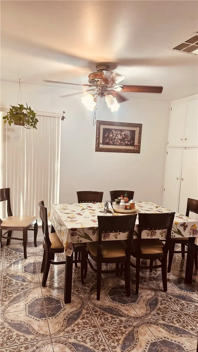 11666 Remington Sylmar, CA 91342