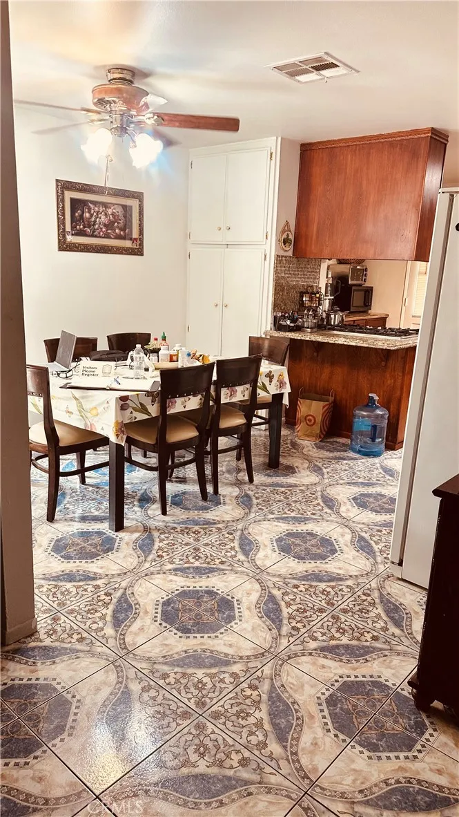 11666 Remington Sylmar, CA 91342