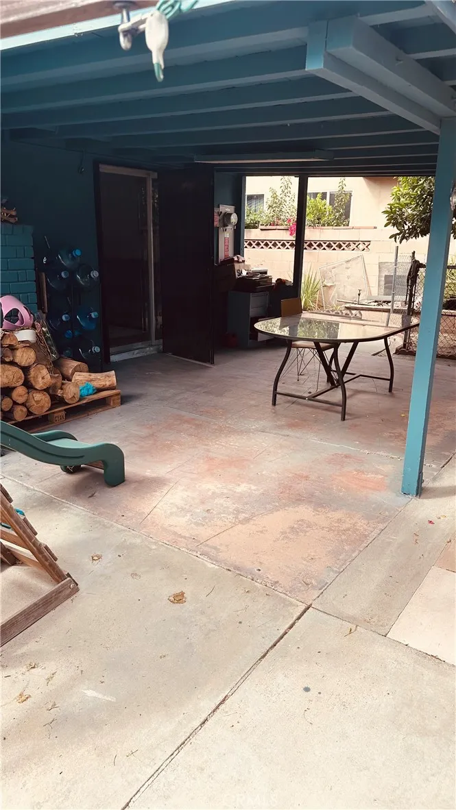 11666 Remington Sylmar, CA 91342