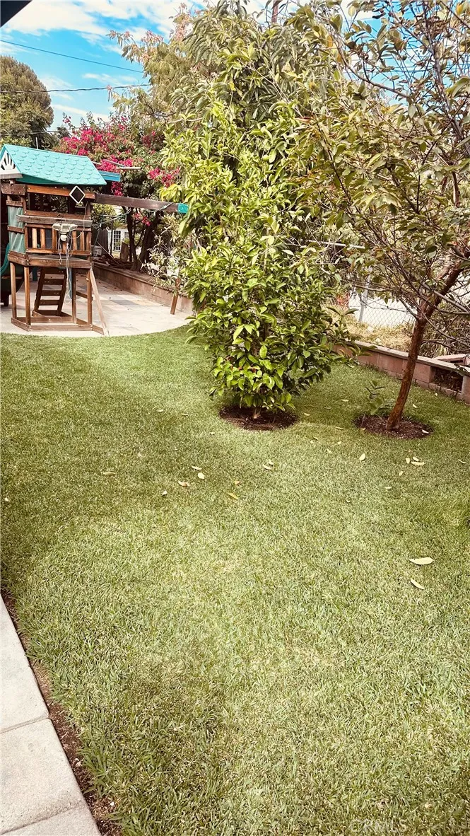 11666 Remington Sylmar, CA 91342