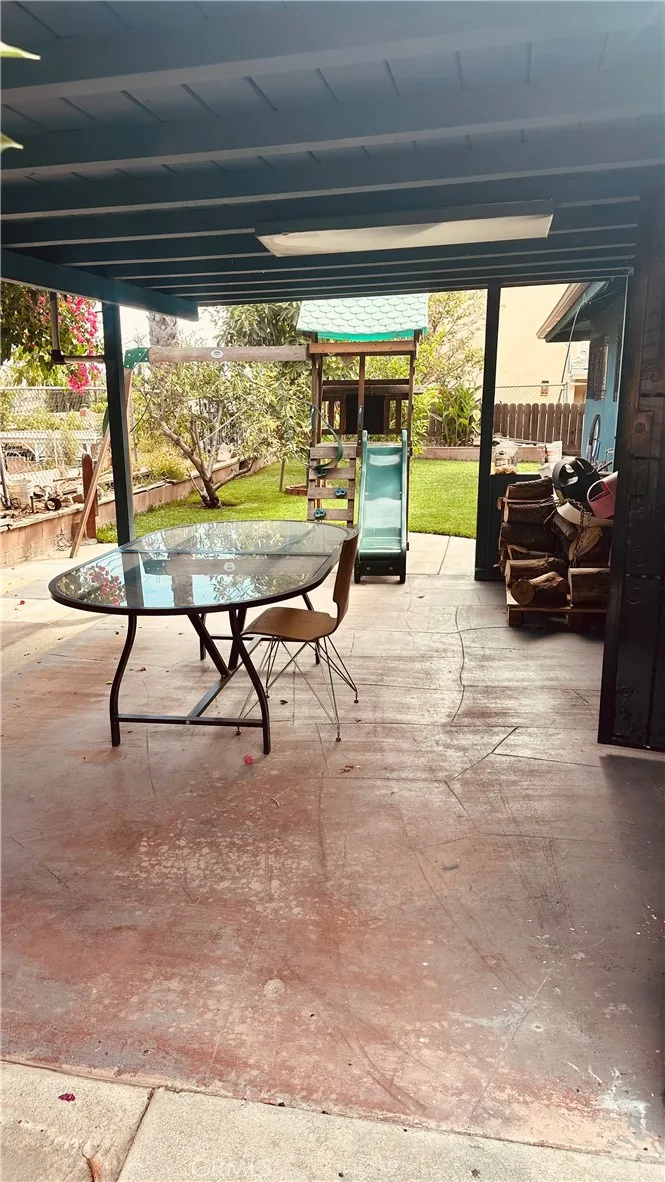 11666 Remington Sylmar, CA 91342