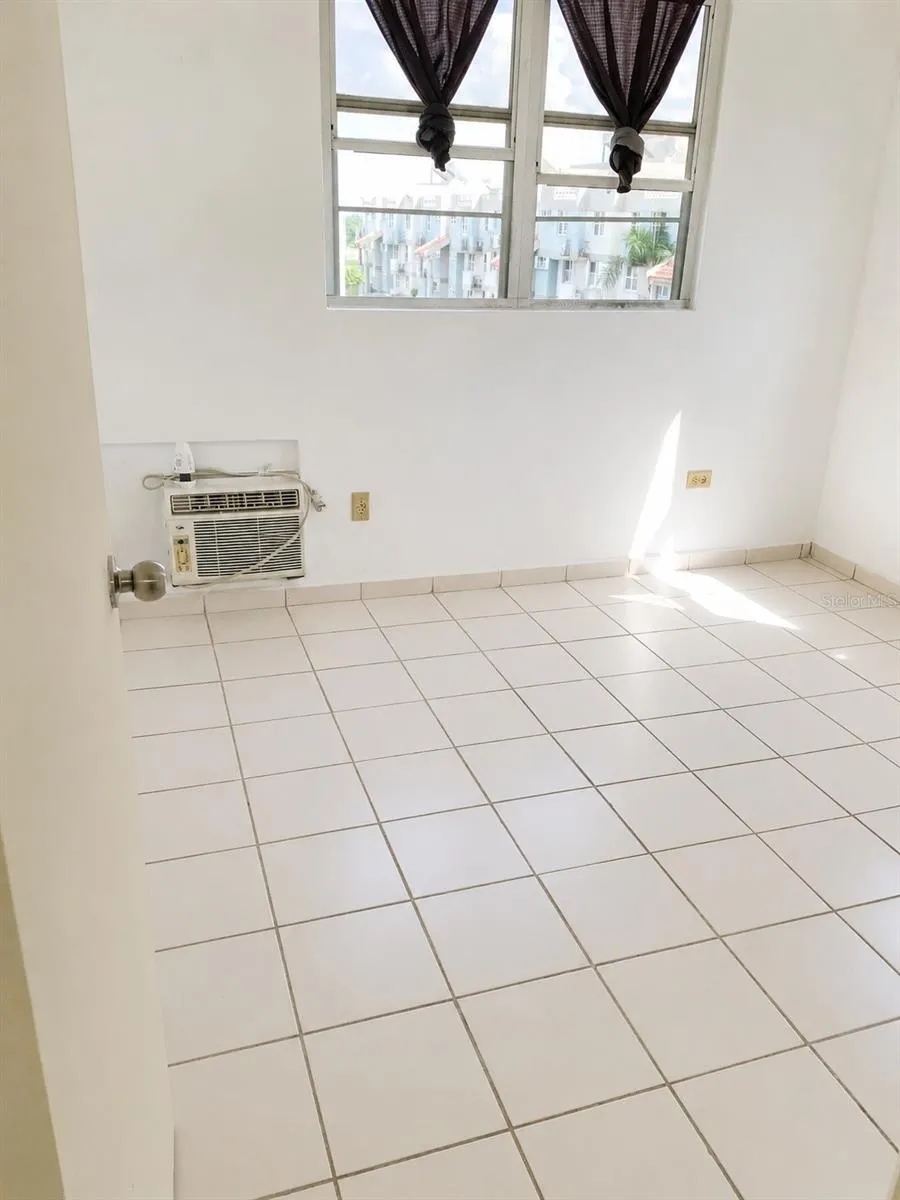 500 PASEO DEL RIO #4803 Humacao, PR 00791