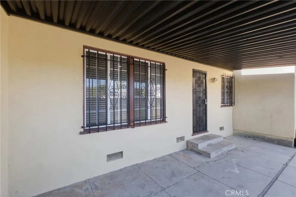 3892 Cherrywood Avenue Leimert Park, CA 90008