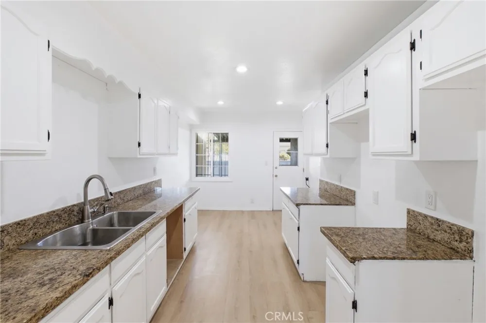 3892 Cherrywood Avenue Leimert Park, CA 90008