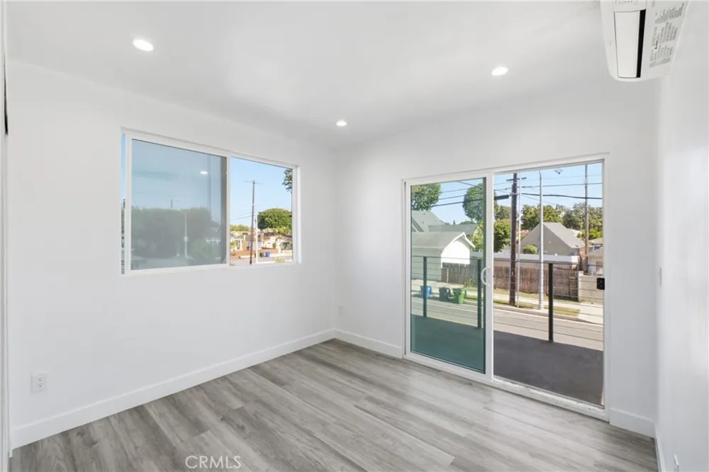 3892 Cherrywood Avenue Leimert Park, CA 90008