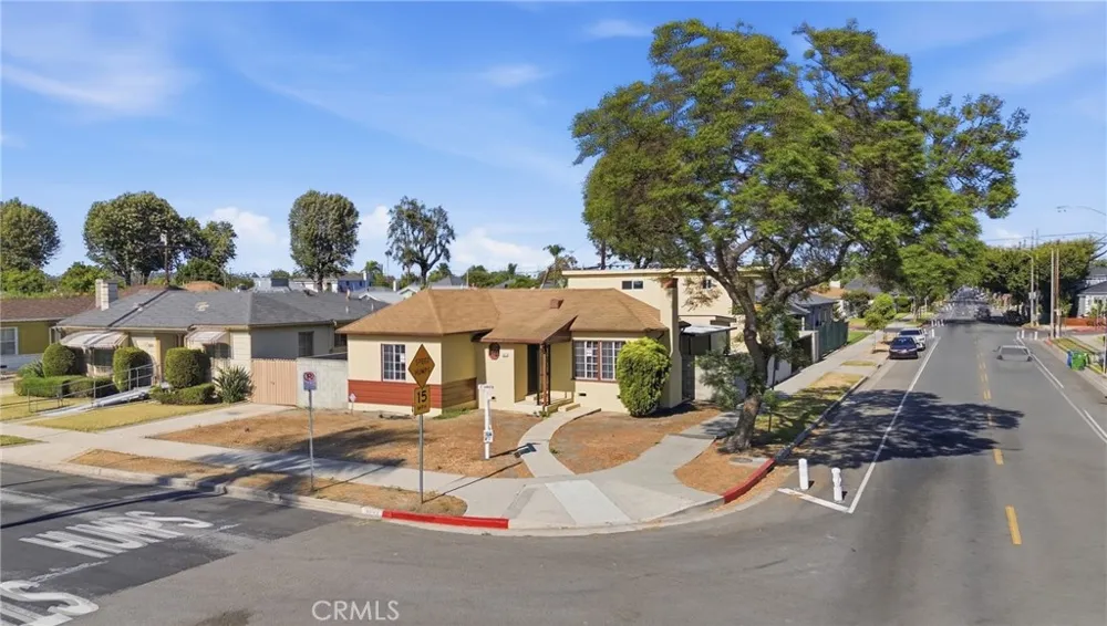 3892 Cherrywood Avenue Leimert Park, CA 90008