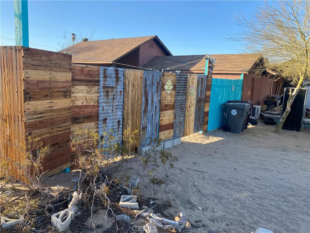 5778 Bagley 29 Palms, CA 92277