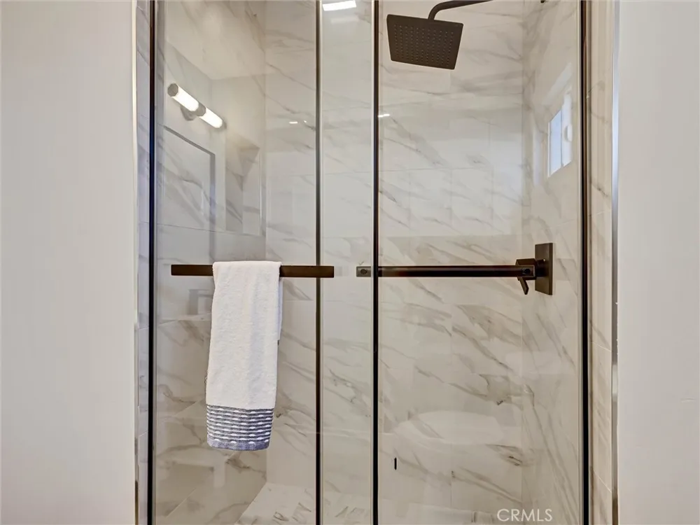 19722 Tajauta Carson, CA 90746