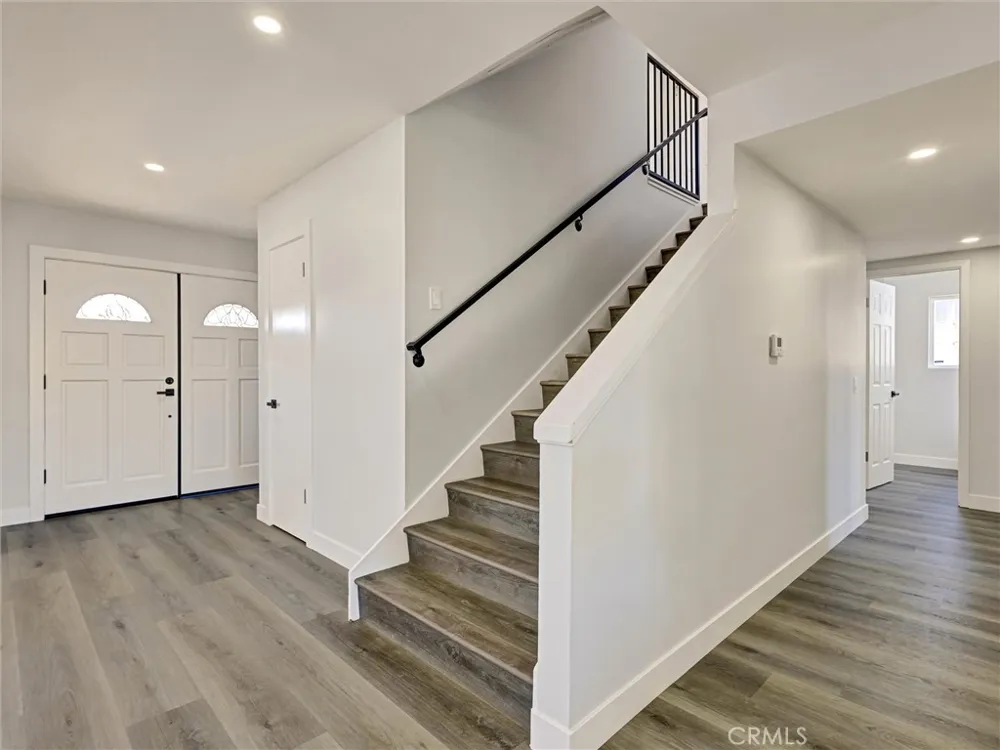 19722 Tajauta Carson, CA 90746