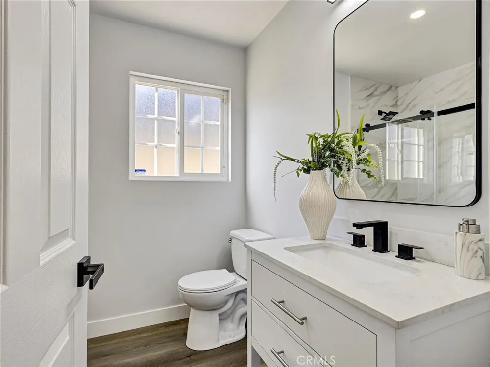 19722 Tajauta Carson, CA 90746