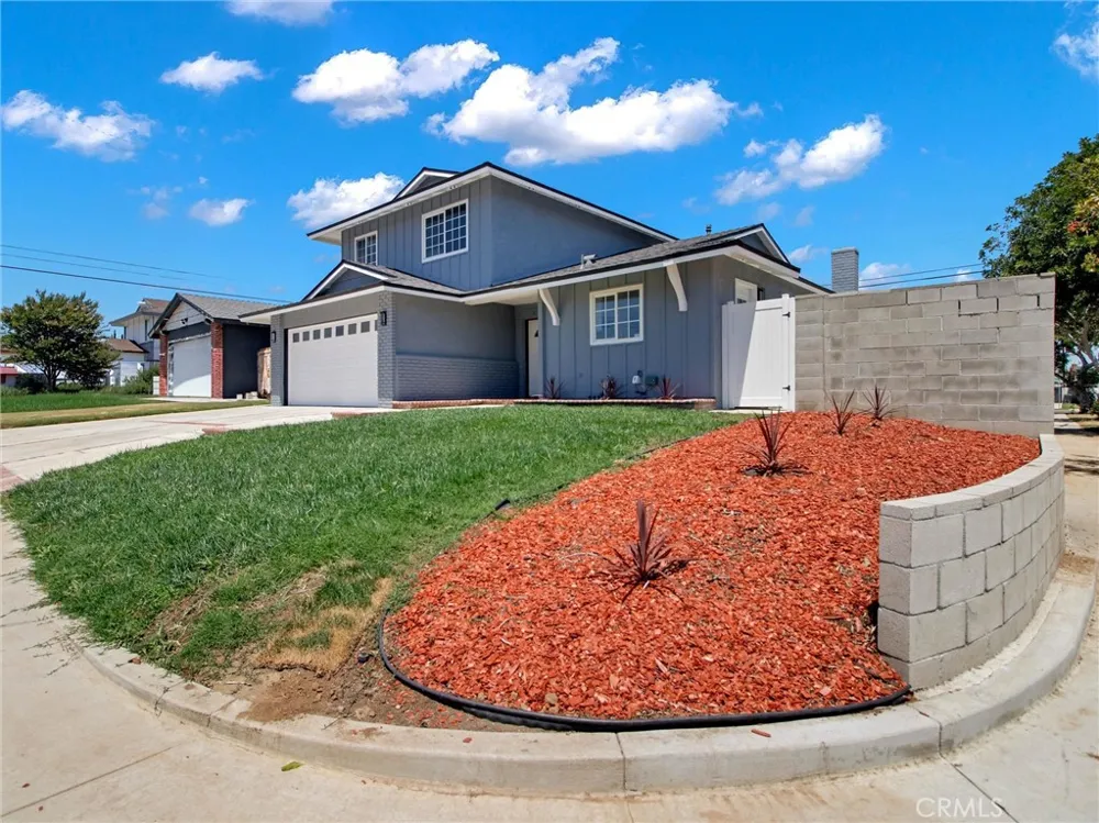 19722 Tajauta Carson, CA 90746