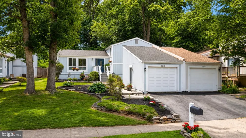 2240 SANIBEL DRIVE Reston, VA 20191