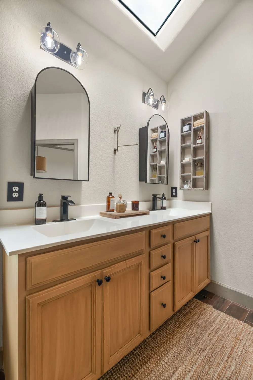 155 Balcones Ridge Way Bertram, TX 78605