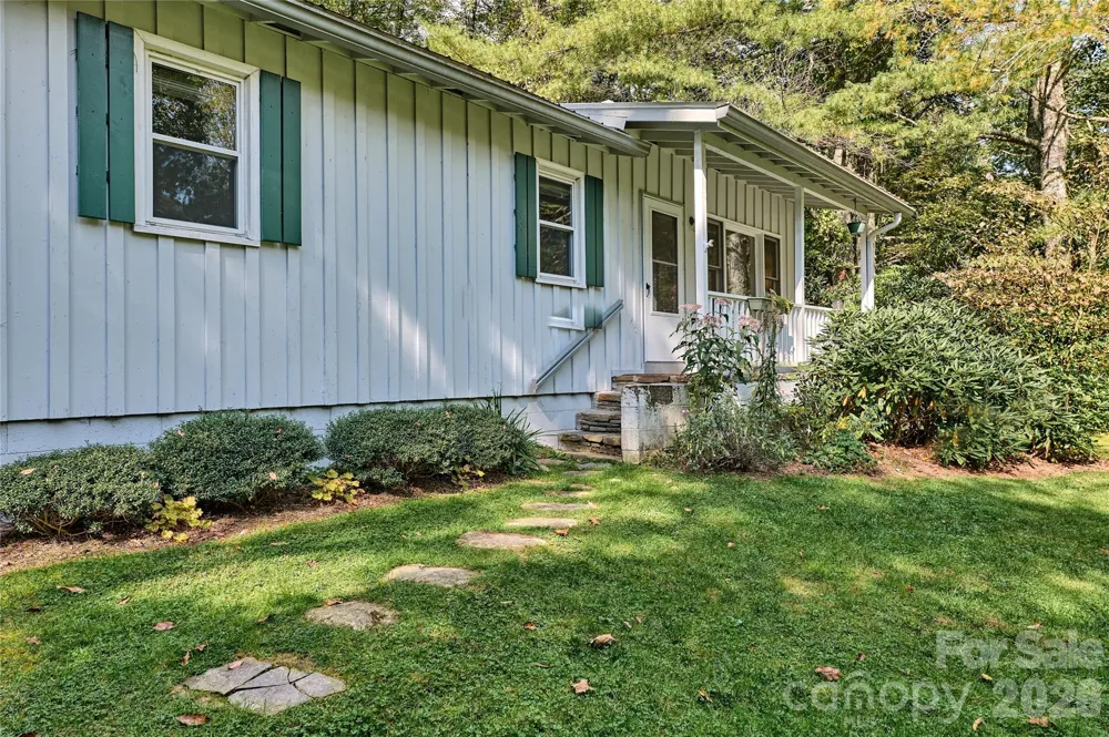 556 Shortoff Road Highlands, NC 28741