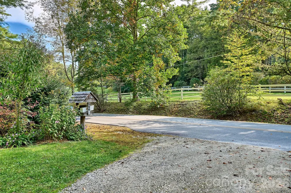 556 Shortoff Road Highlands, NC 28741