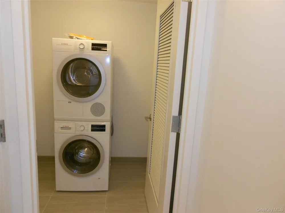 138-35 39 AVENUE #11G Flushing, NY 11354