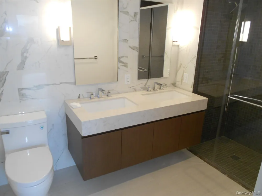 138-35 39 AVENUE #11G Flushing, NY 11354