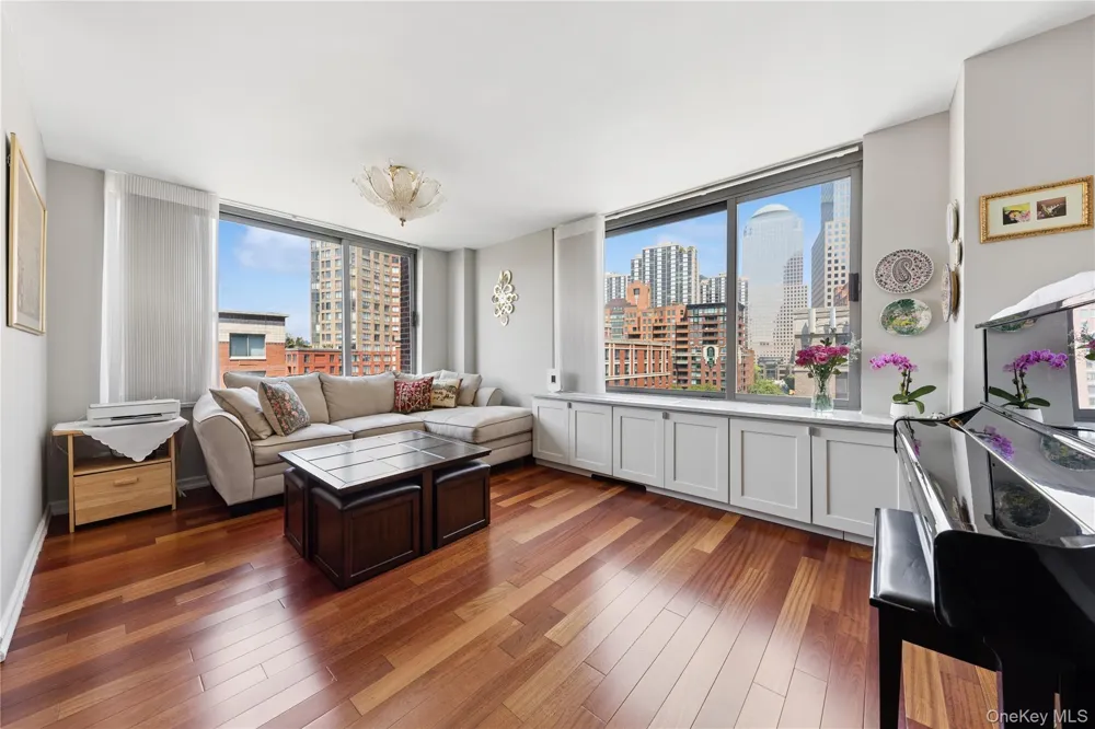 2 S End Avenue #9C New York (Manhattan), NY 10280