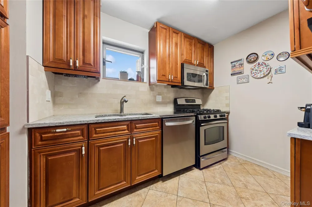 2 S End Avenue #9C New York (Manhattan), NY 10280
