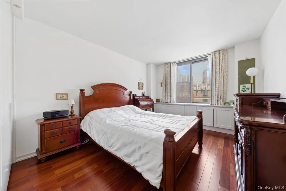 2 S End Avenue #9C New York (Manhattan), NY 10280