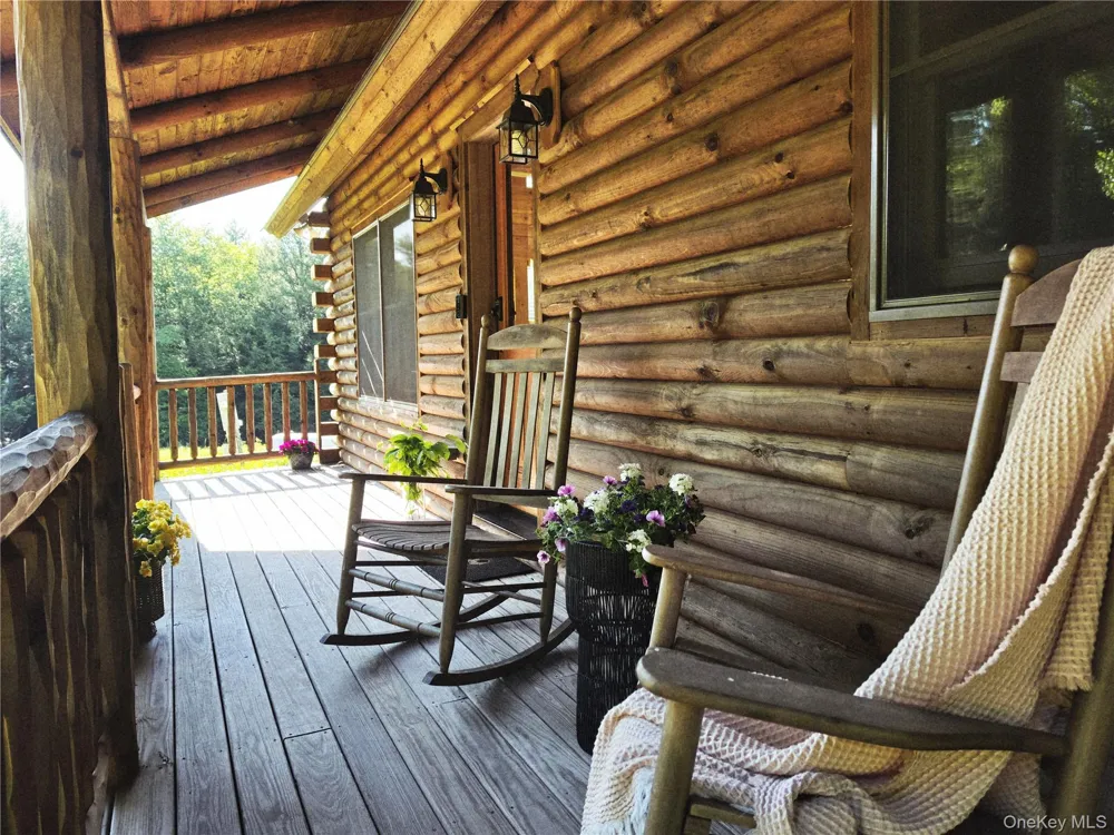 108 Eagles Ridge Way Parksville, NY 12768