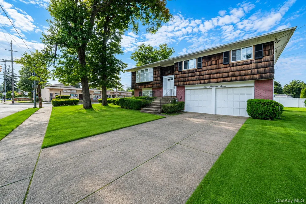 4007 Clark Street Seaford, NY 11783