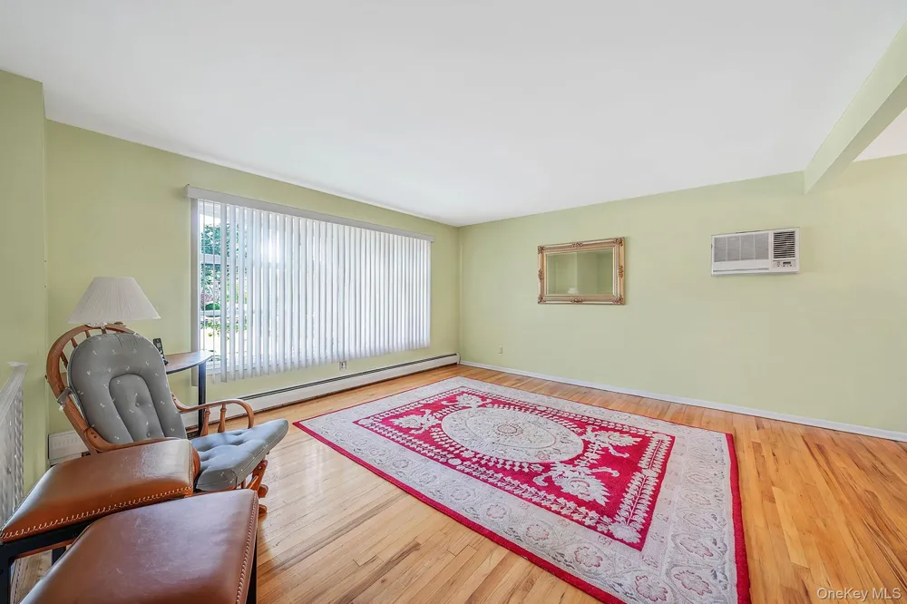 4007 Clark Street Seaford, NY 11783