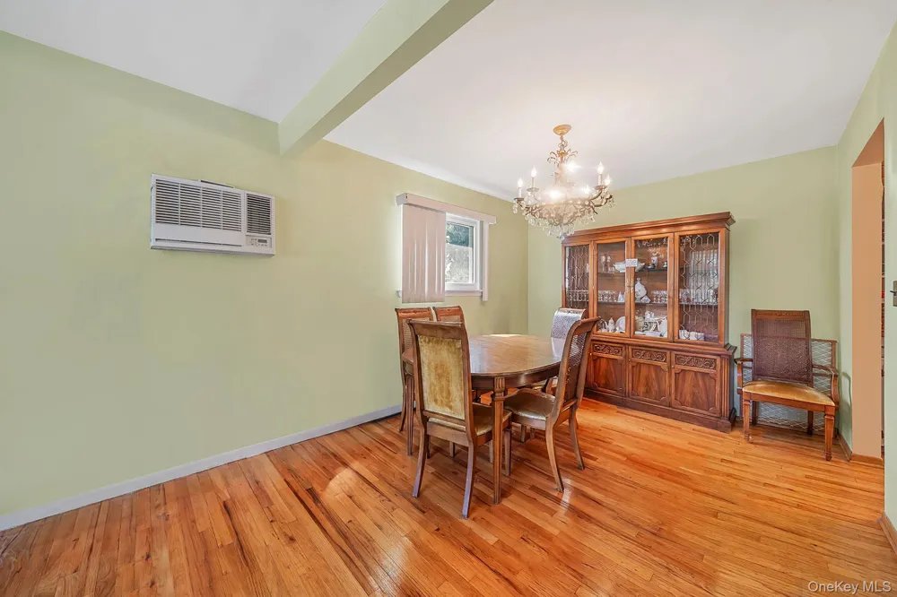 4007 Clark Street Seaford, NY 11783