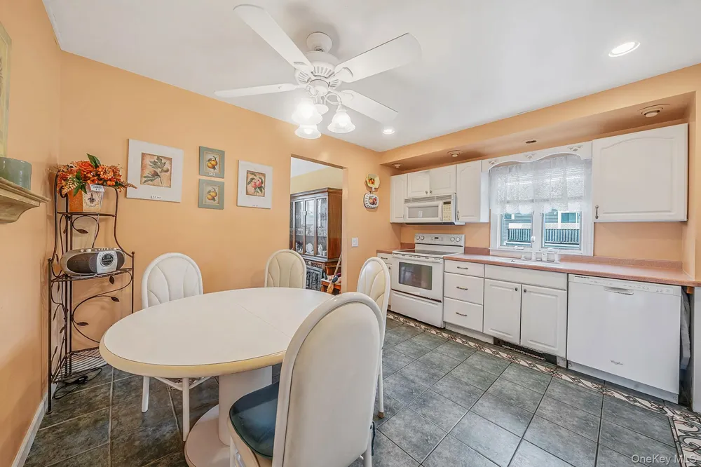 4007 Clark Street Seaford, NY 11783