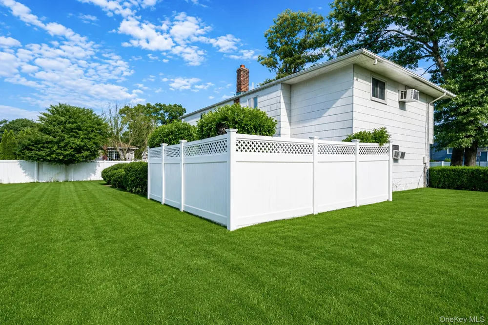 4007 Clark Street Seaford, NY 11783